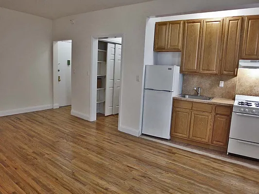 Rented by Brown Harris Stevens | media 15