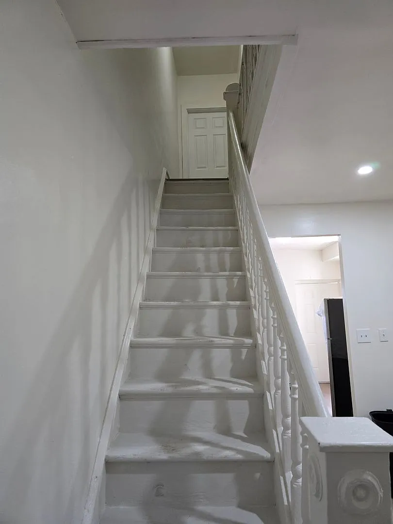 Newly rehabbed 3 bedroom — Photo 4
