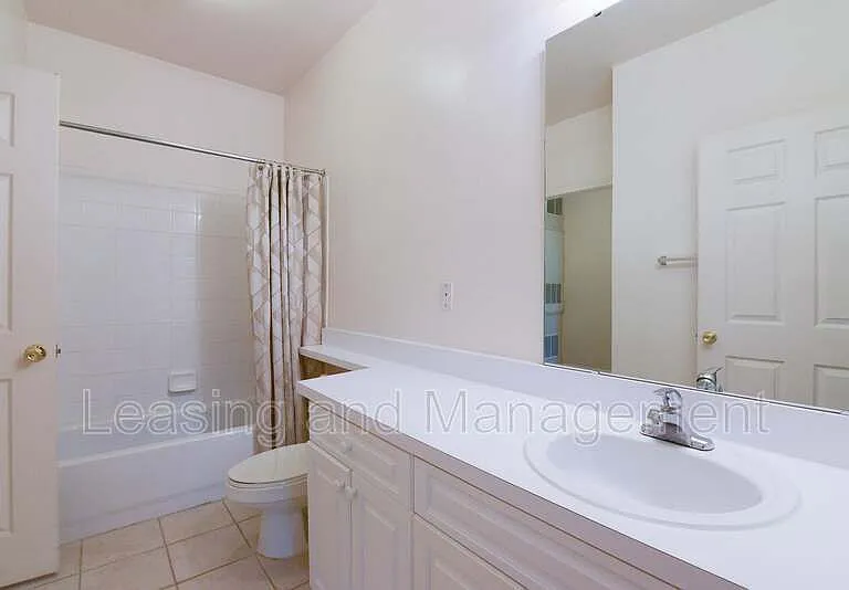 1035 Telfair Way — Photo 17
