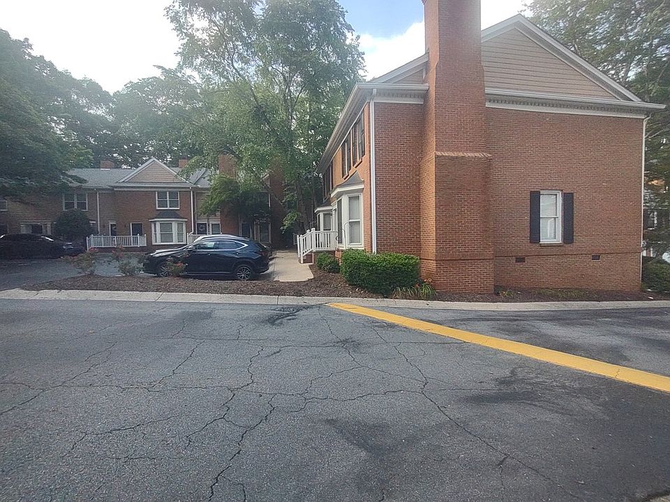 2nd image of 7500 Roswell Rd