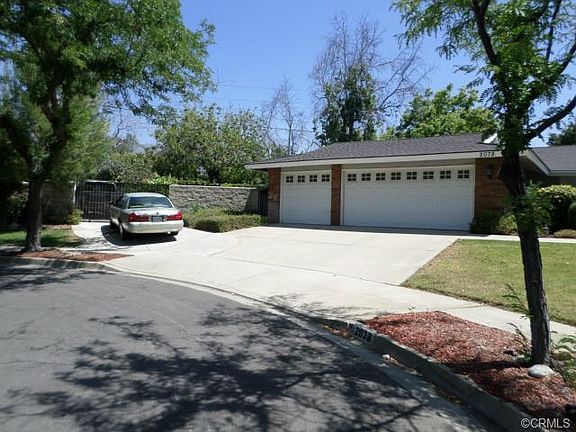 3rd image of 2078 Drury Ct