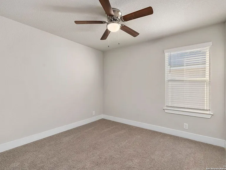21215 Boulder Flts — Photo 10