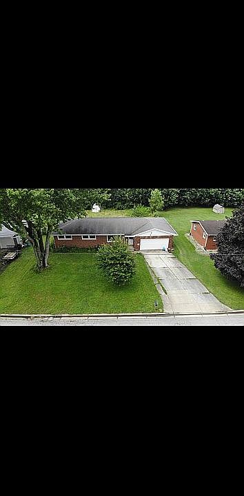 2nd image of 207 Maynard Ave