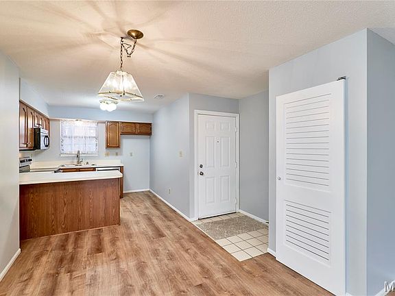 4th image of 12944 Bryce Canyon Dr APT B