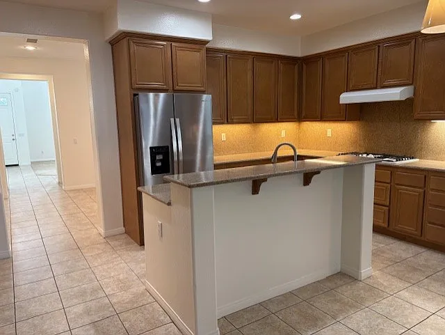 4 bed, 2632 sqft, $3,950 — Photo 4