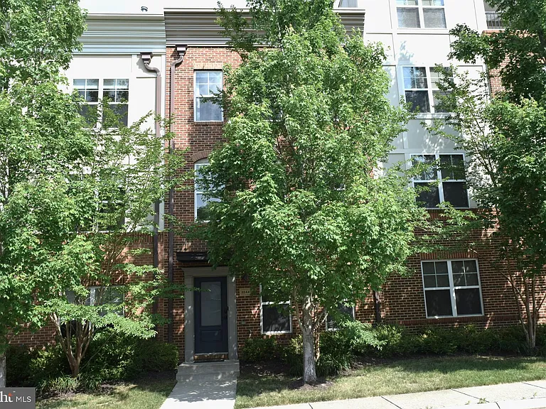 22447 Verde Gate Ter — Photo 2