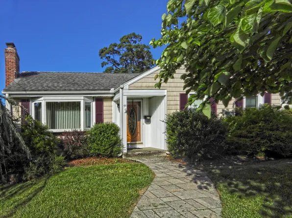 44 Kirkside Avenue, Milford, CT 06460