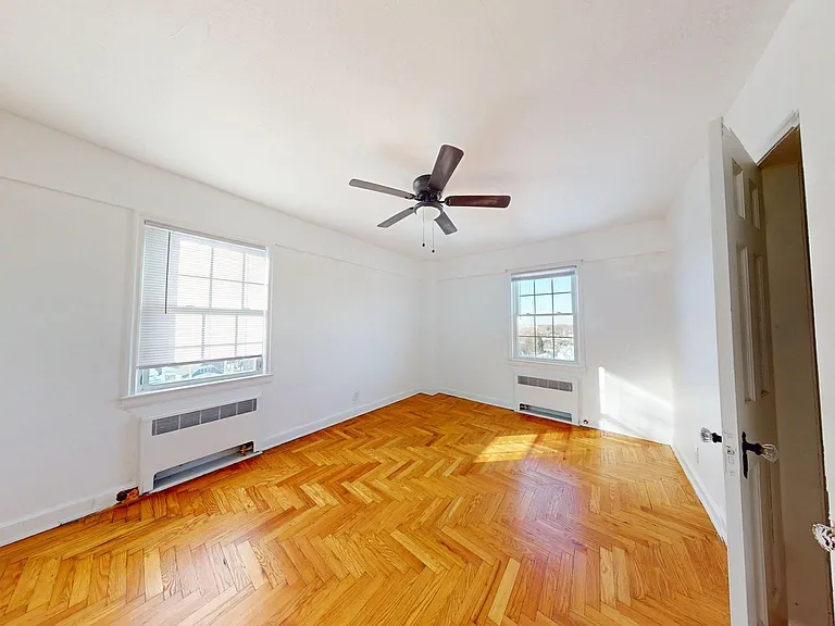 2680 N Moreland Blvd — Photo 11