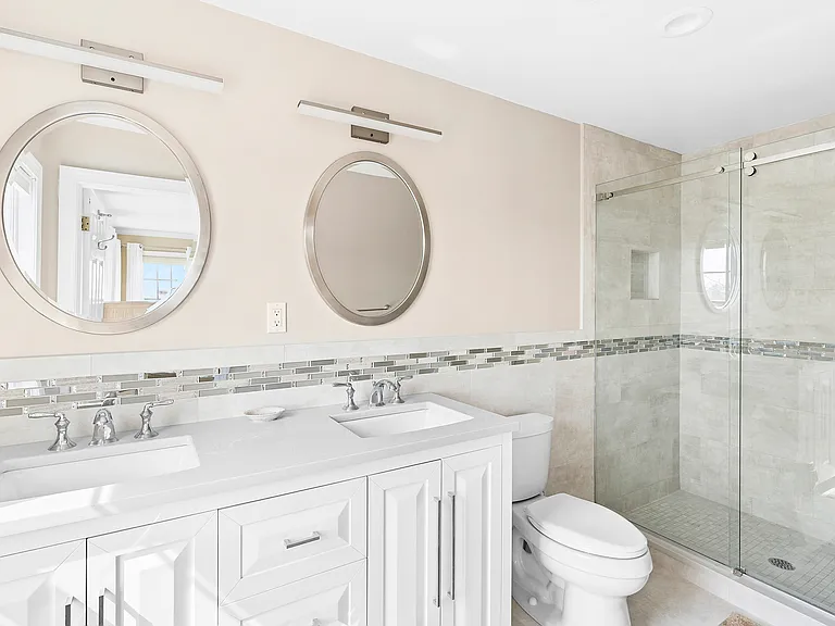 176 Beach Ln — Photo 12