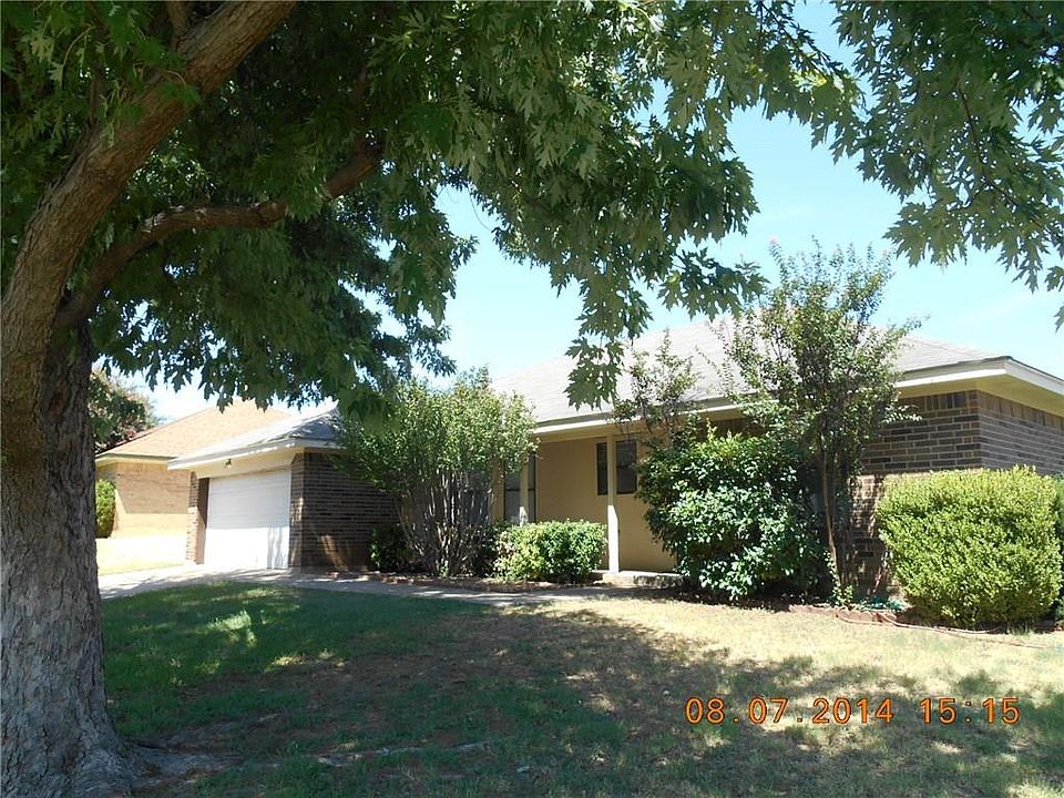 1st image of 7408 Shady Hollow Ct