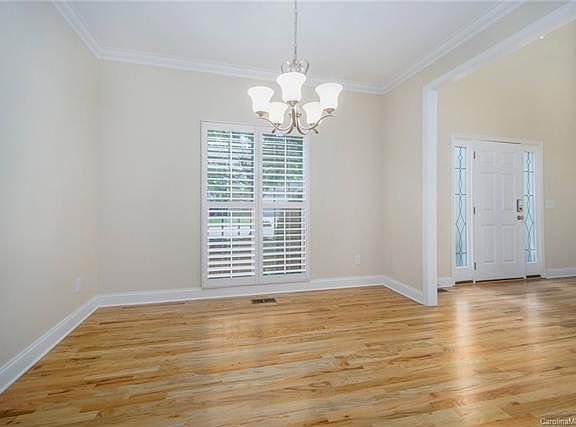 5th image of 5923 Chalyce Ln