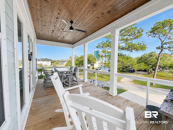 3rd image of 26145 Garrett Ln