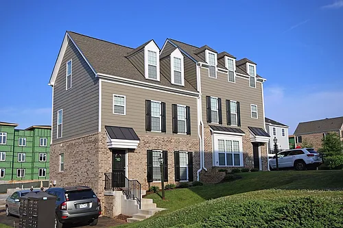665 Wheatfield Ct Photo 1