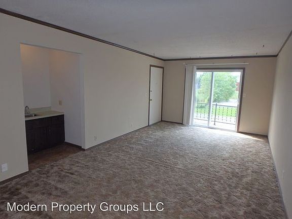 5th image of 108 Sieville Ave APT 107