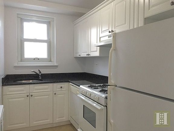 2nd image of 201 E 19th St APT 8L