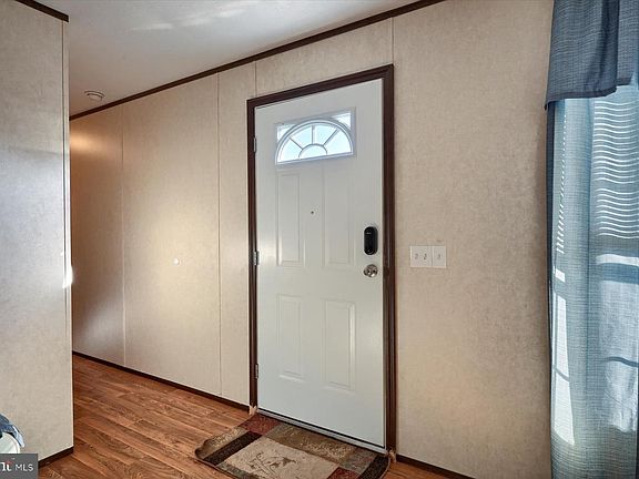 4th image of 46 Mollie Dr #39