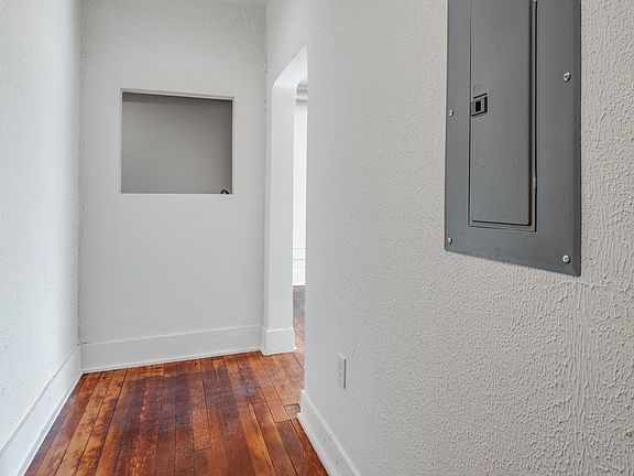 2nd image of 655 Hazelwood Ave #305