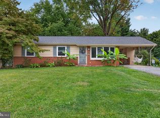 18 Skyport Rd, Mechanicsburg, PA 17050