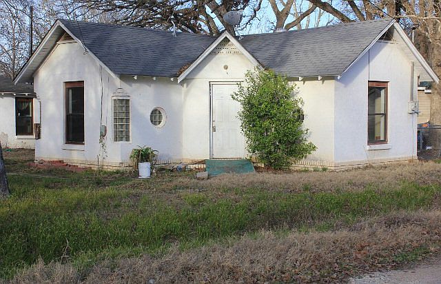 1st image of 911 Alice St