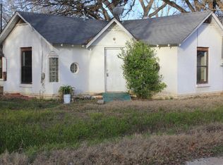 911 Alice St, Trinidad, TX 75163