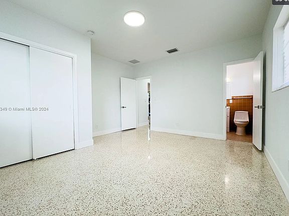 4th image of 401 Malaga Ave #401