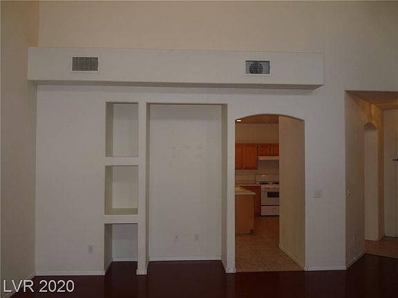 3rd image of 4900 Royal Lake Ave