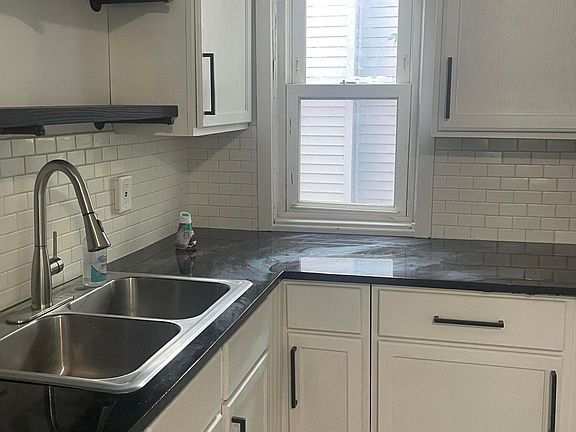 3rd image of 1015 Hotop Ave