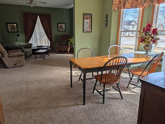 5th image of 502 N Walnut Ave