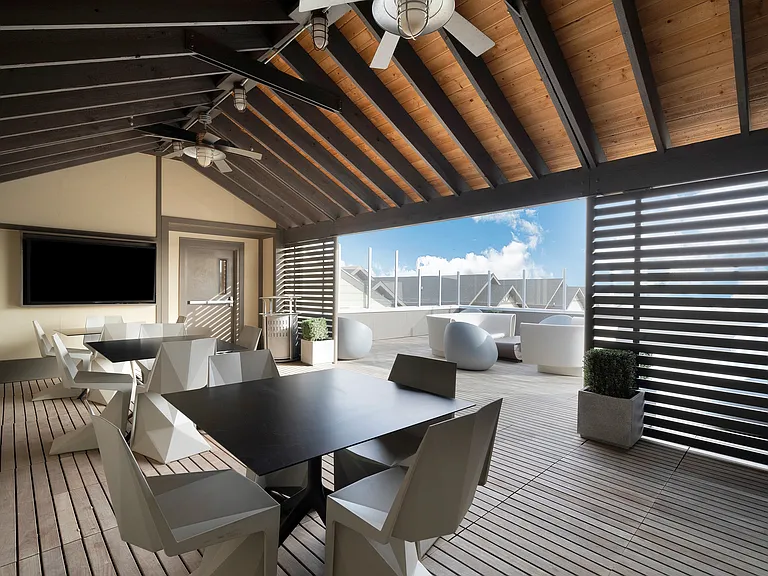 Amenity Space - Rooftop Deck