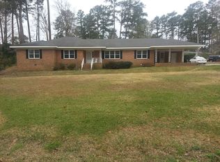 2301 Stallings Dr, Kinston, NC 28504