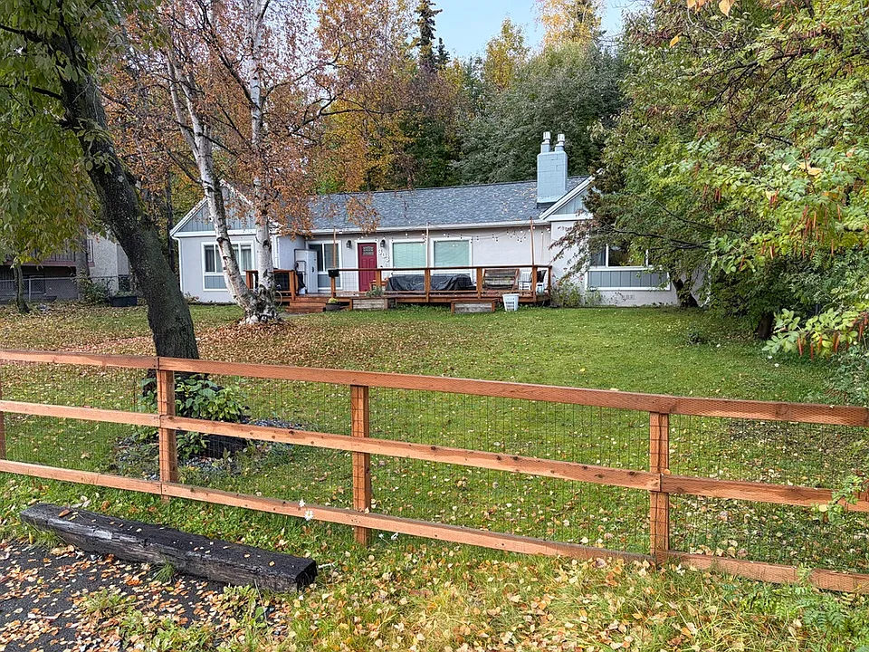 303 Eyak Dr