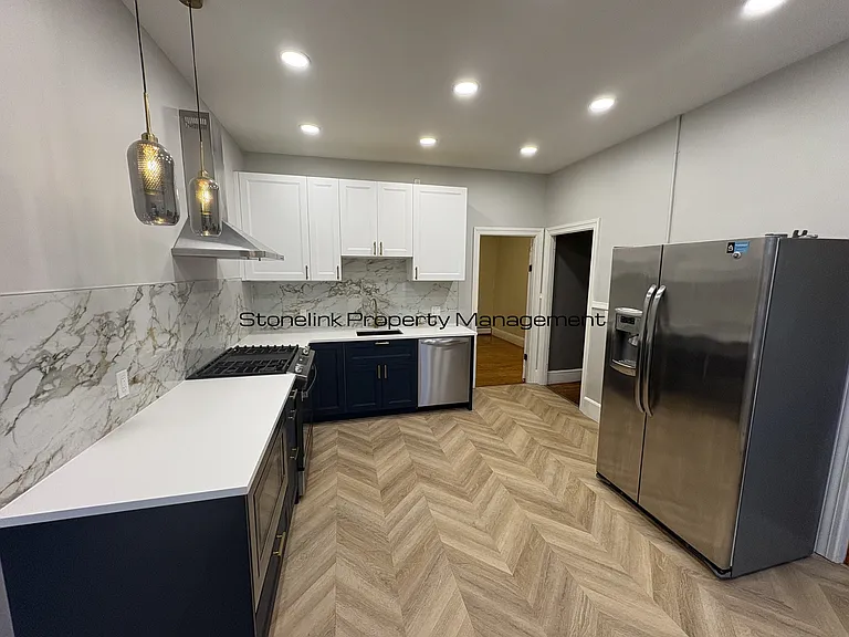 124-126 Vinton St — Photo 4