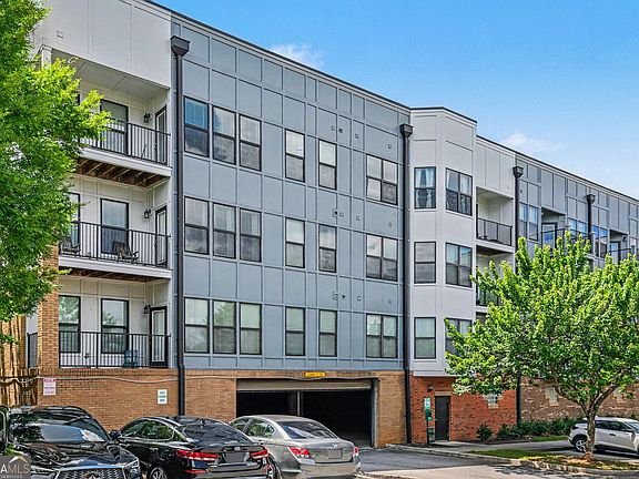 2nd image of 898 Oak St SW Unit 1318