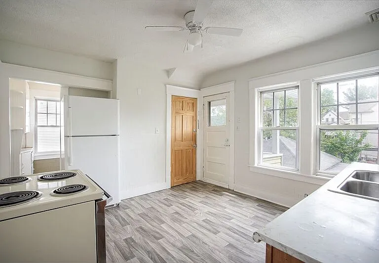25-27 Virginia St #27 — Photo 4