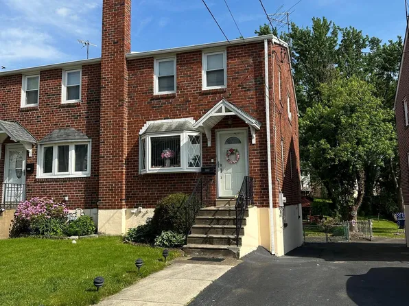 636 8th Ave, Prospect Park, PA 19076