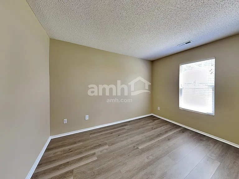 3004 Van Dorn Rd — Photo 16
