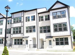 5060 Insperon Ln #32, Peachtree Corners, GA 30092