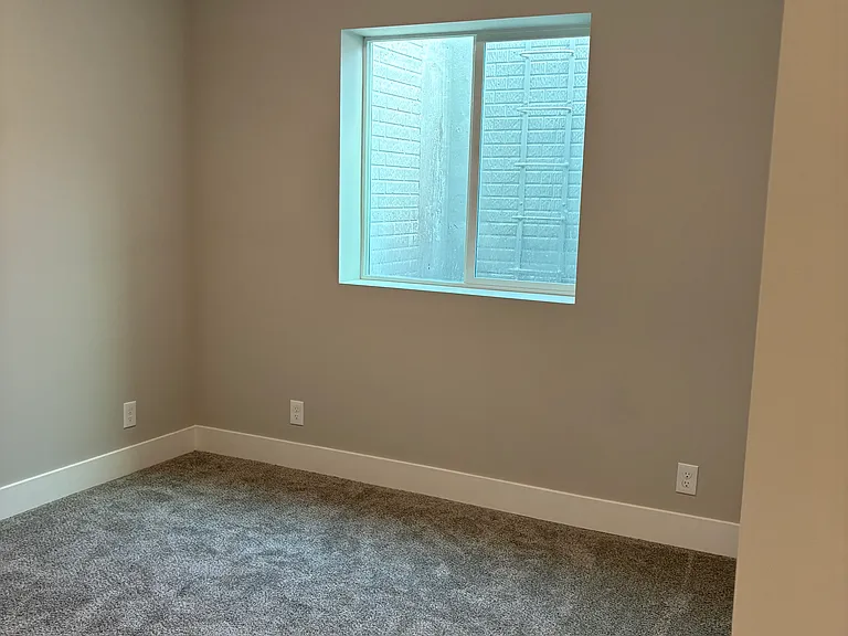 6852 Portage Dr — Photo 14