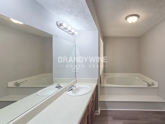 5900 Homestead Cir — Photo 18