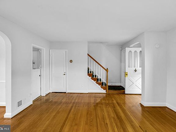 4th image of 4513 Rokeby Rd