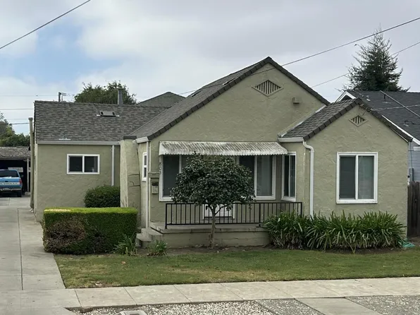 803 W 2nd St, Hollister, CA 95023