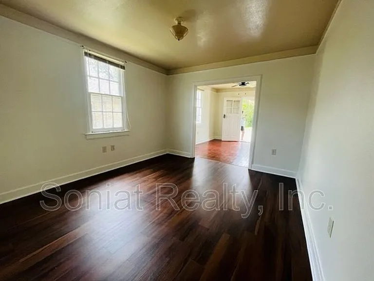 2129 Mandolin St — Photo 7