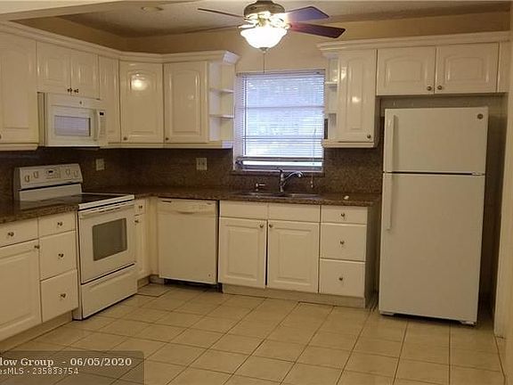 2nd image of 1231 SW 32nd St