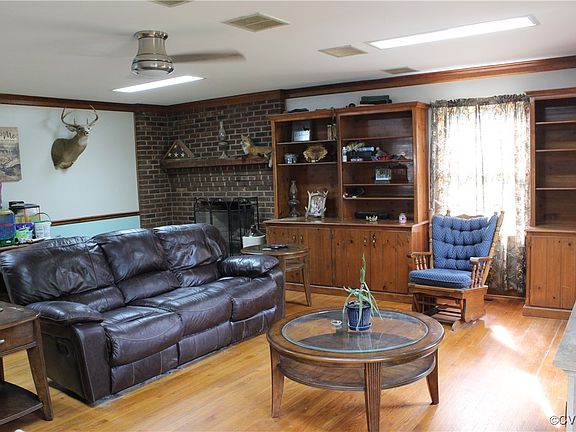 3rd image of 87 Northwood Ln