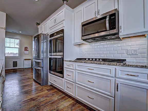 5th image of 421 35th Rd