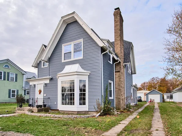 206 N Broadway St, Butler, IN 46721