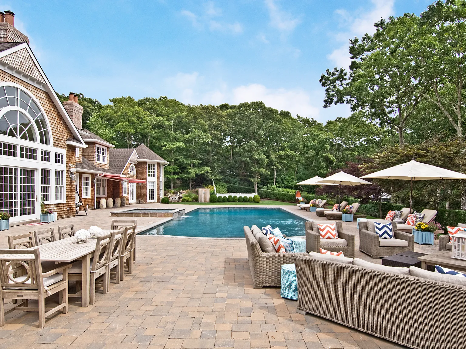 Southampton Retreat with Resort Backyard — Photo 2