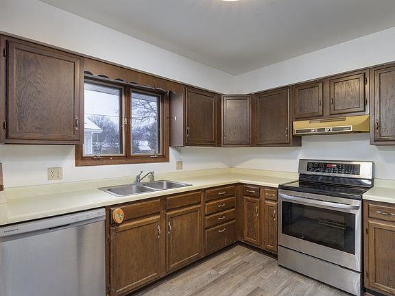 5th image of 105/107 N Arch St