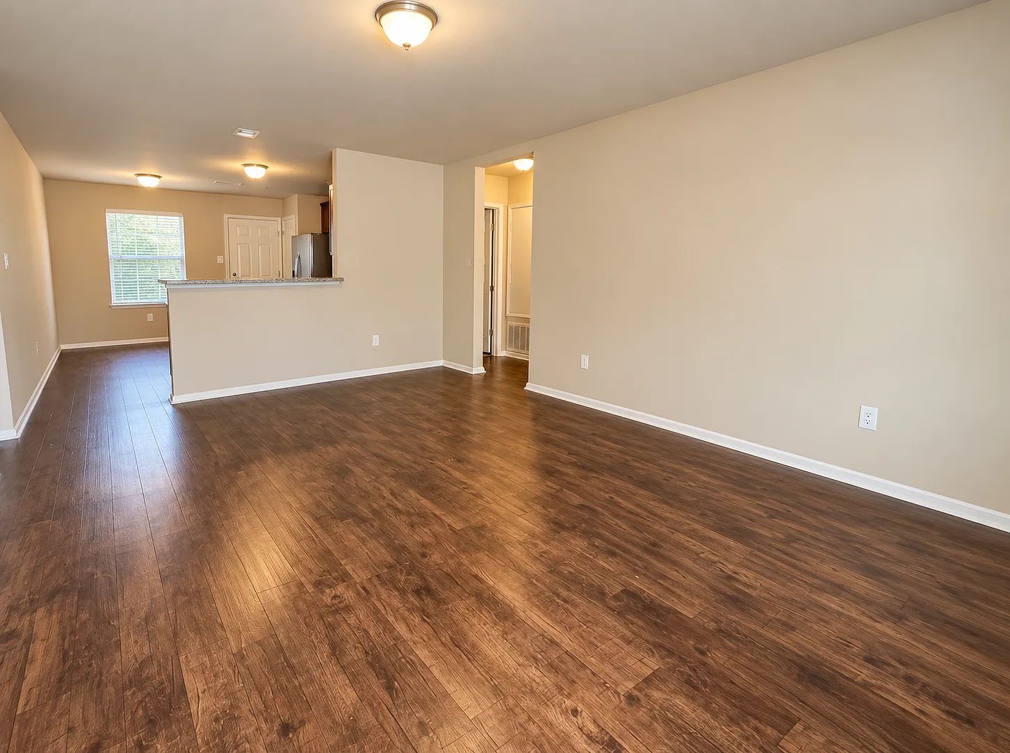 4017 Willow Pointe Dr — Photo 2