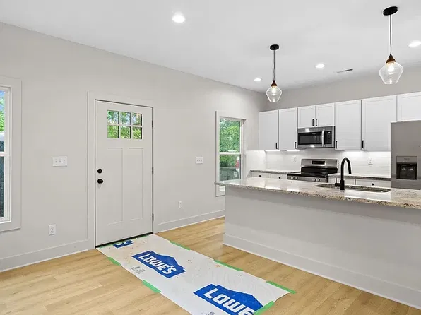 1012 W Broadway Ave #1012, Maryville, TN 37801